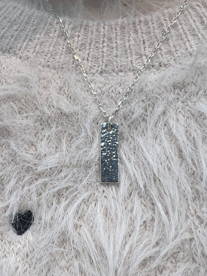 クリスマスプレゼントにネックレスを　手作りシルバーチャームワークショップ　大阪府の画像